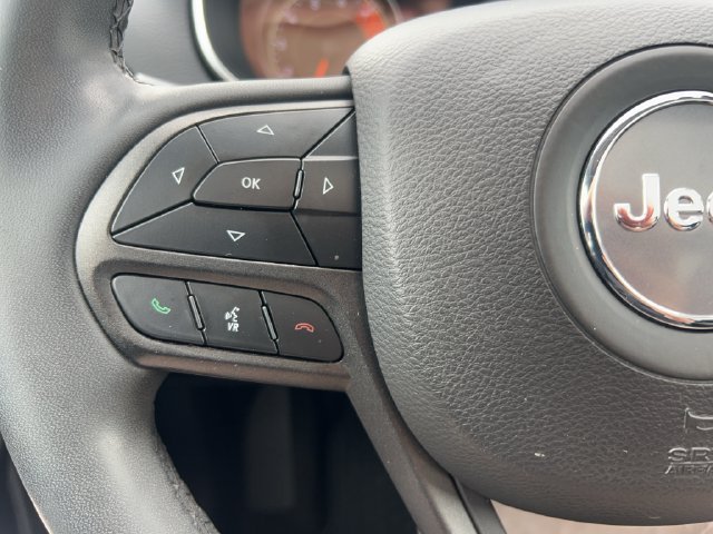 Used 2022 Jeep Cherokee Trailhawk w/ Sun, Sound & Nav Group AWD/4WD image 30