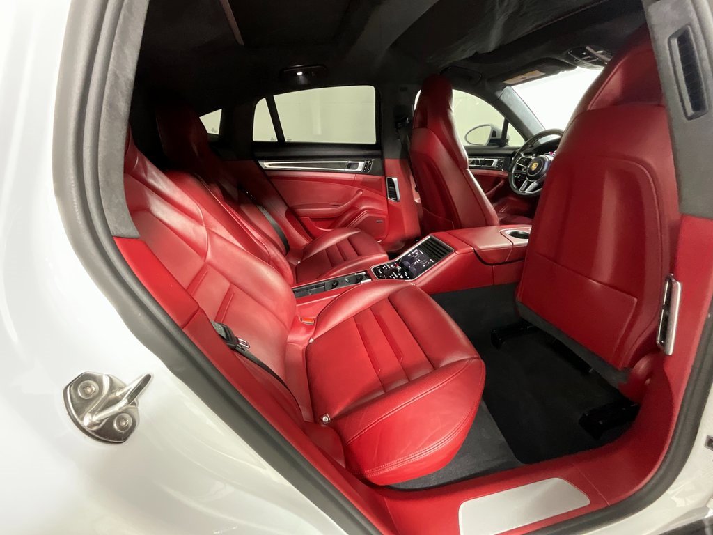 Used 2017 Porsche Panamera 4S image 24