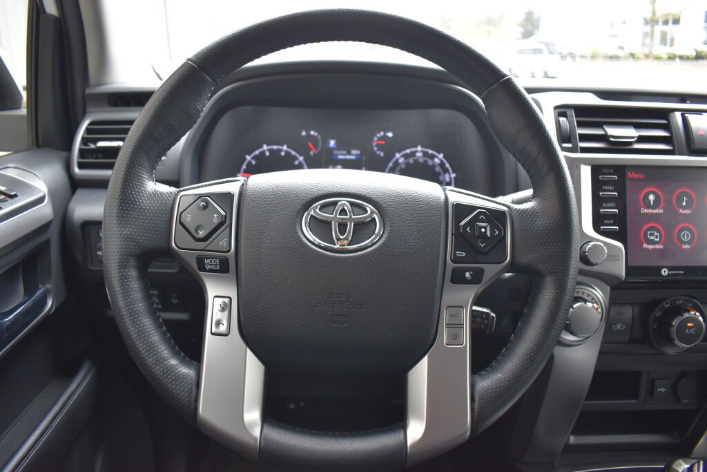 Used 2024 Toyota 4Runner SR5 Premium w/ Moonroof Package AWD/4WD image 9