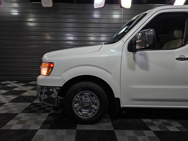 Used 2018 Nissan NV 3500 SL image 30