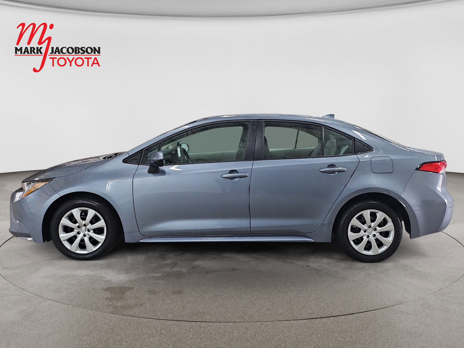 Used 2025 Toyota Corolla LE FWD image 15