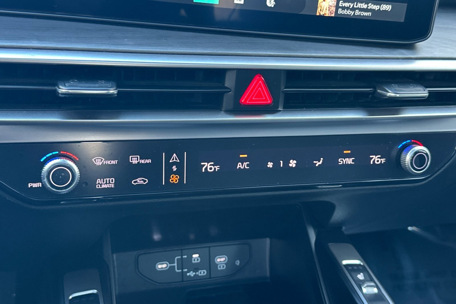 Used 2024 Kia Sorento X-Line EX image 19