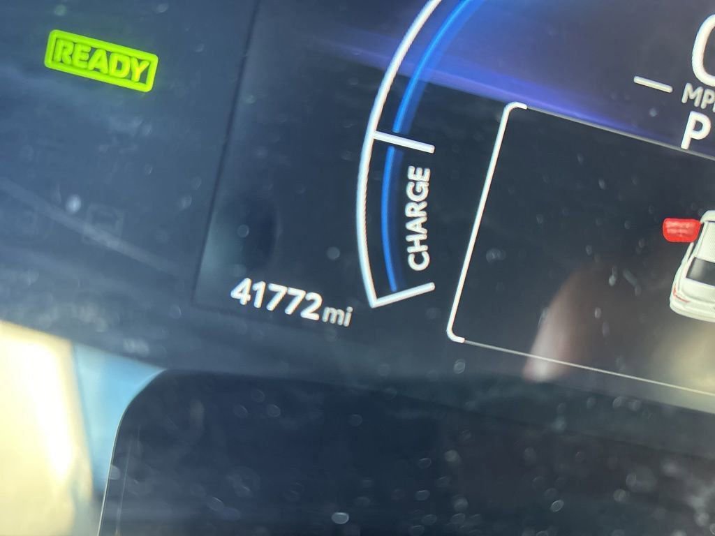 Used 2025 Toyota Camry LE image 42