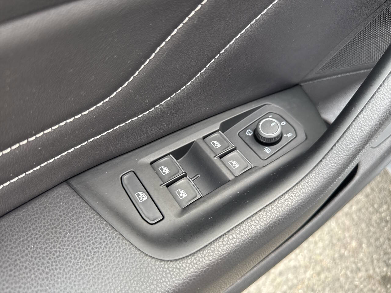 Used 2021 Volkswagen Arteon SEL Premium image 31