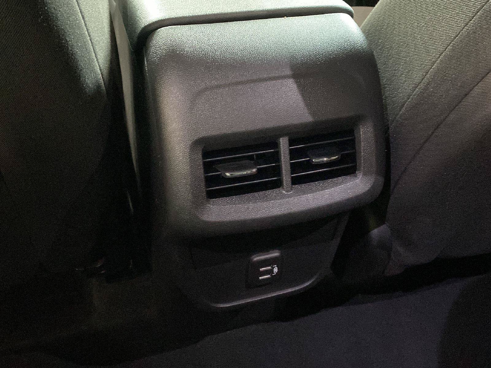 Used 2023 Chevrolet Equinox LT AWD/4WD image 31