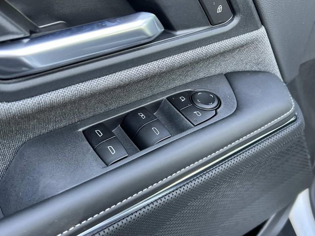 New 2026 GMC Sierra EV Elevation w/ LPO, Elevation Dark Package image 15