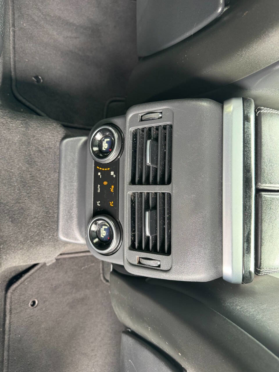 Used 2018 Land Rover Range Rover Velar R-Dynamic HSE image 47