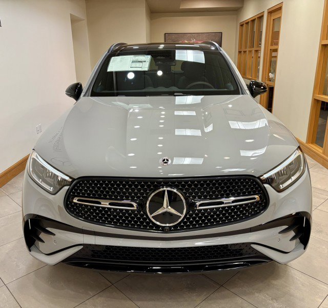 New 2026 Mercedes-Benz GLC 300 image 2