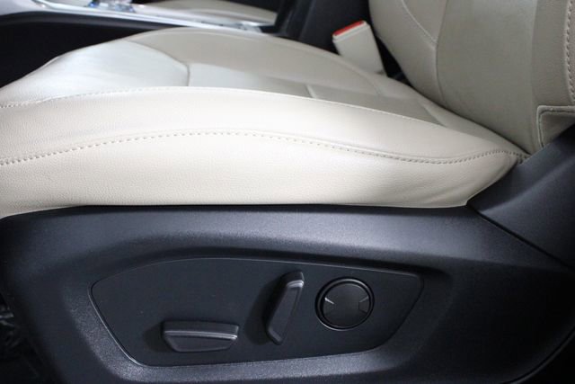 Used 2022 Ford Explorer Limited w/ Equipment Group 301A image 24