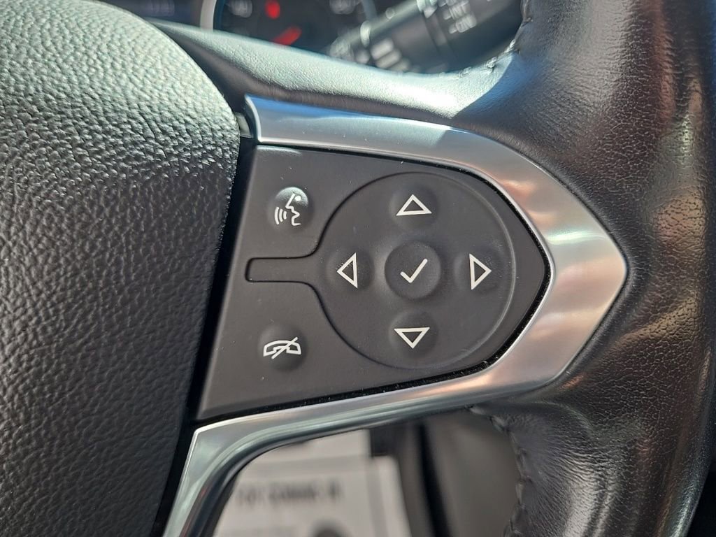 Used 2020 Chevrolet Traverse RS image 24