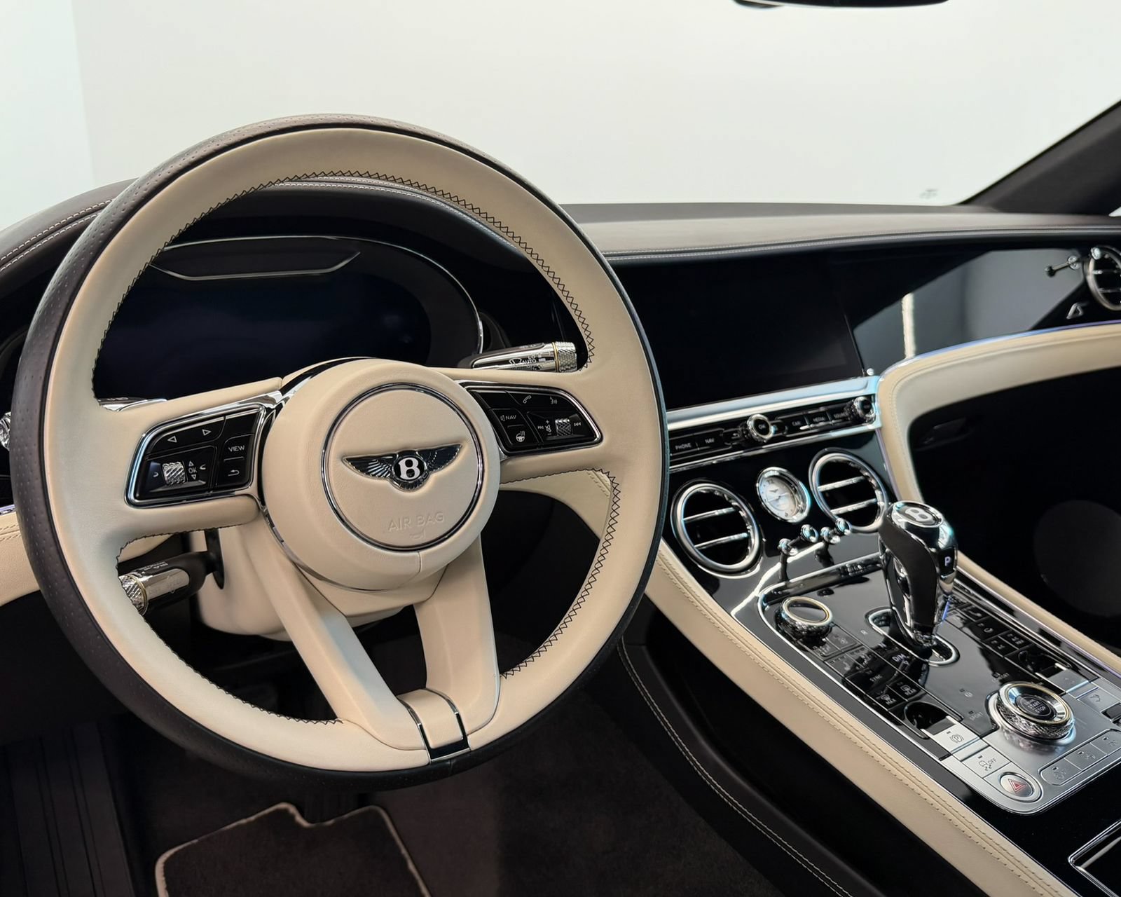 Used 2023 Bentley Continental GT S AWD/4WD image 18