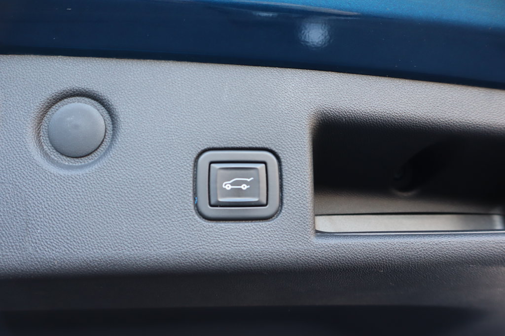 Used 2021 Chevrolet Equinox LT FWD image 23
