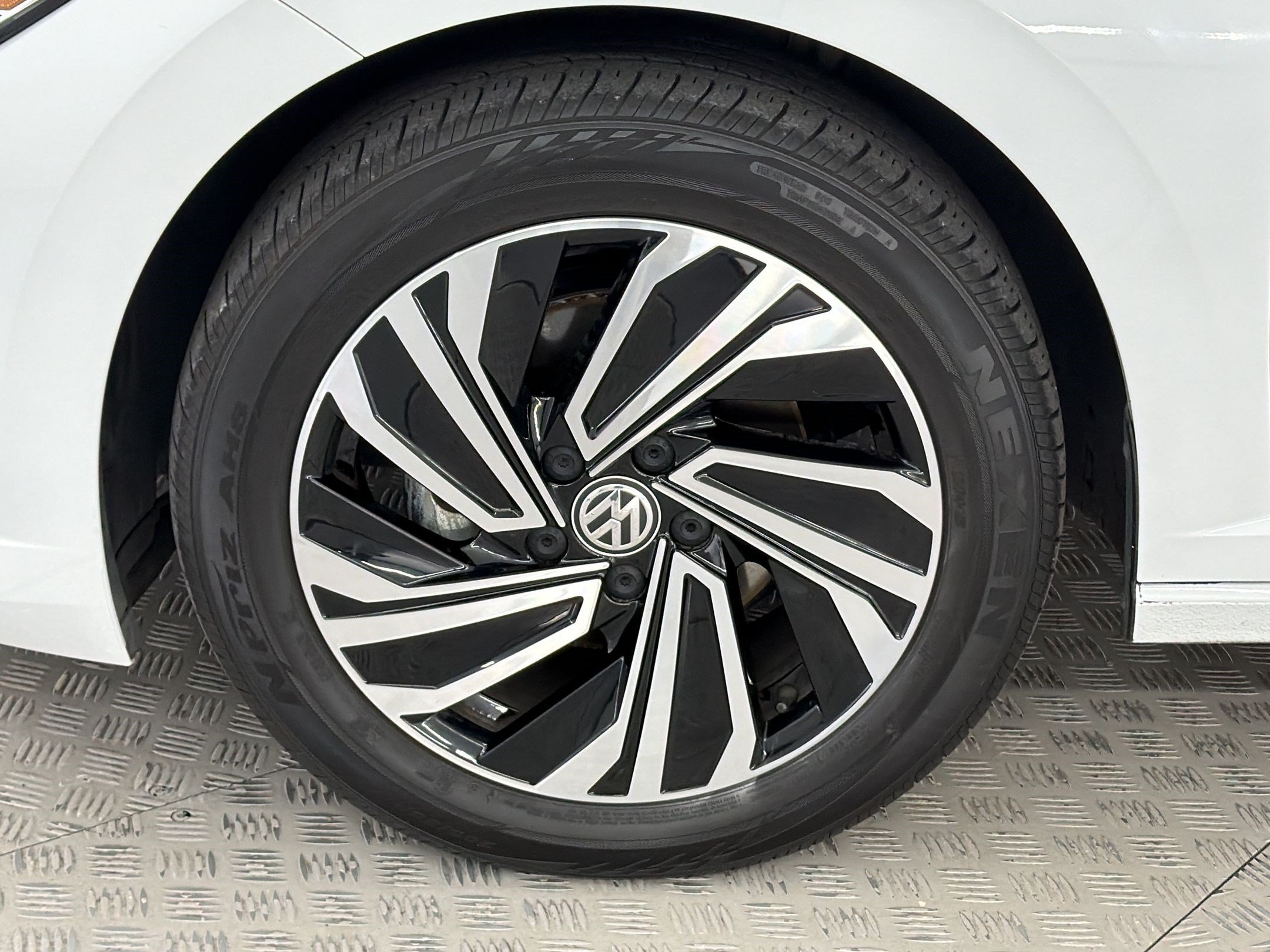 Used 2021 Volkswagen Jetta SEL Premium FWD image 12