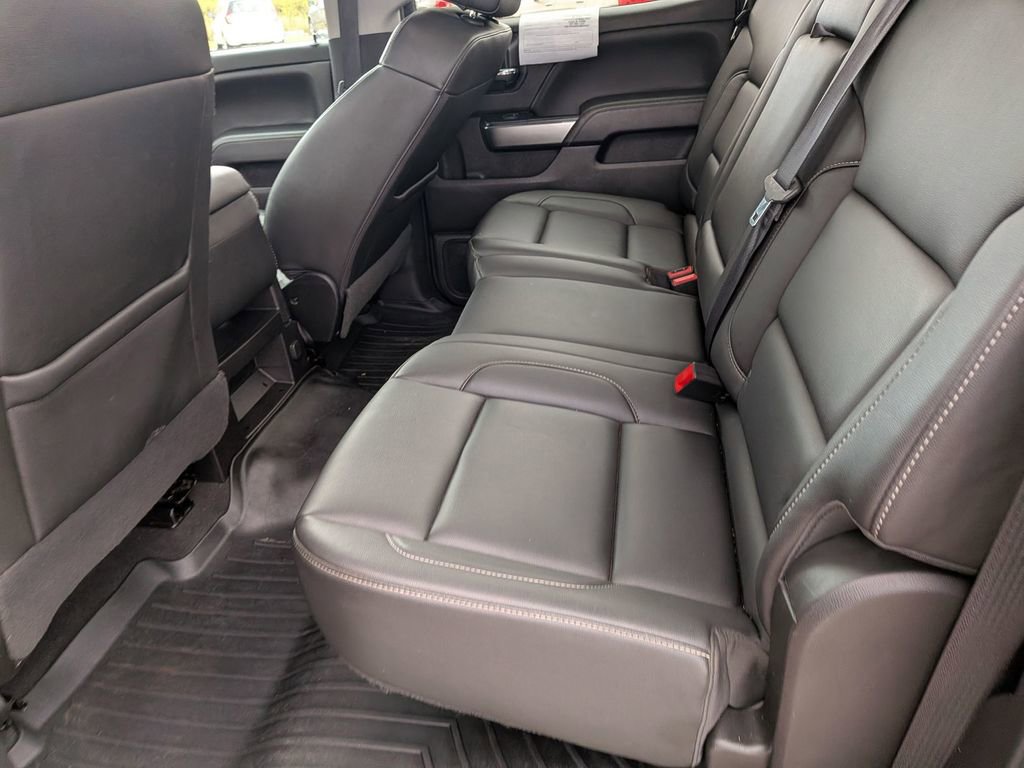 Used 2018 Chevrolet Silverado 1500 LT w/ All Star Edition image 29