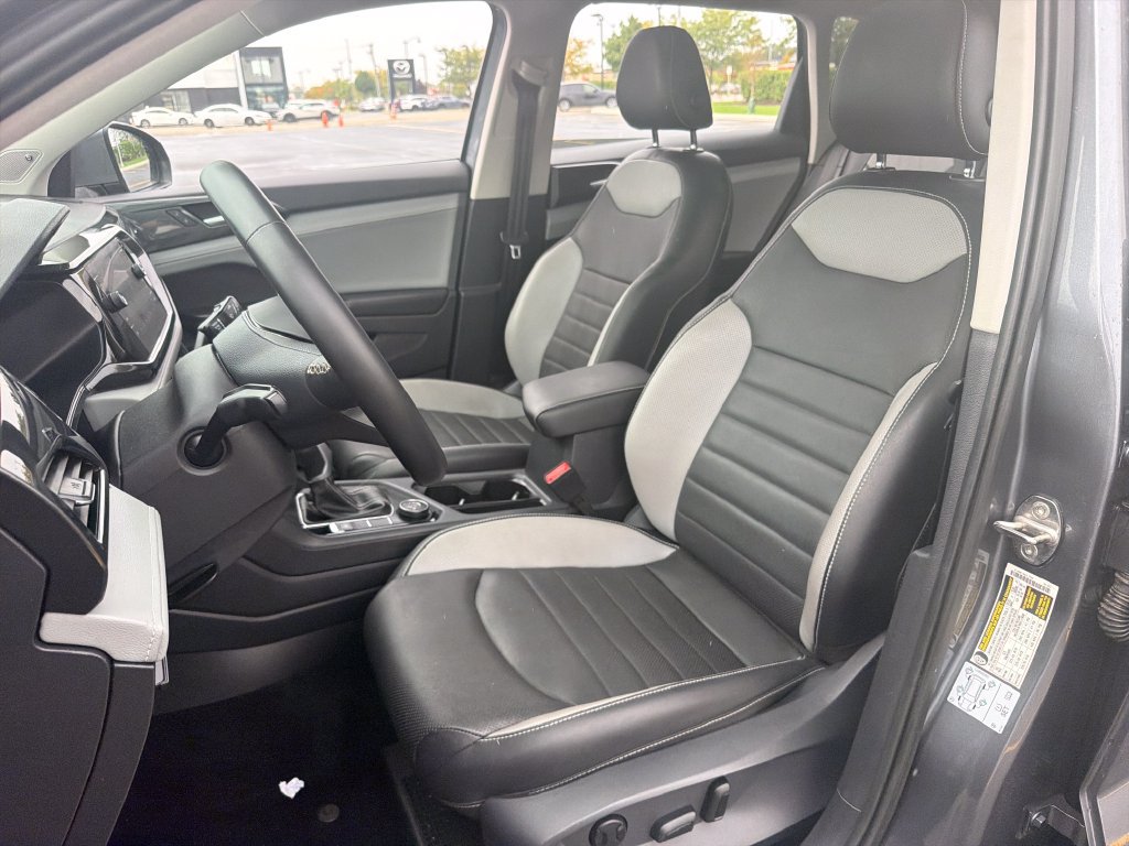 Certified 2022 Volkswagen Taos SEL AWD/4WD image 7