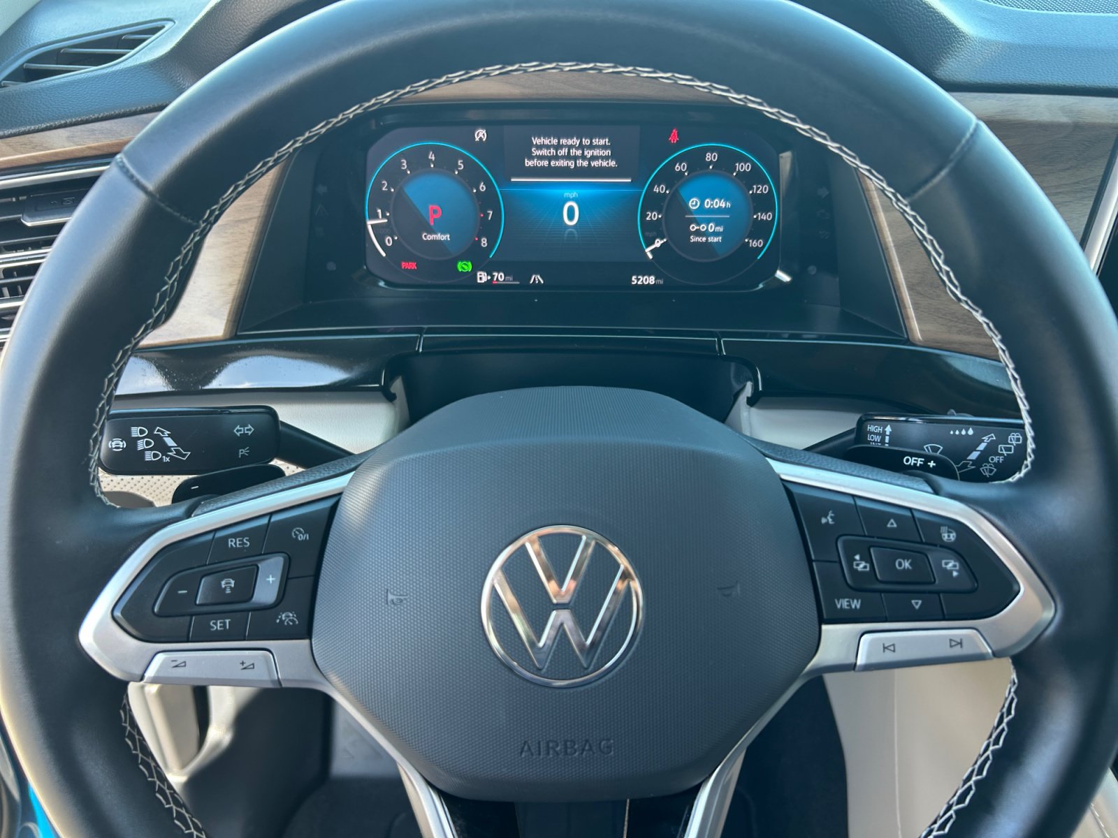 Certified 2026 Volkswagen Atlas SE FWD image 9