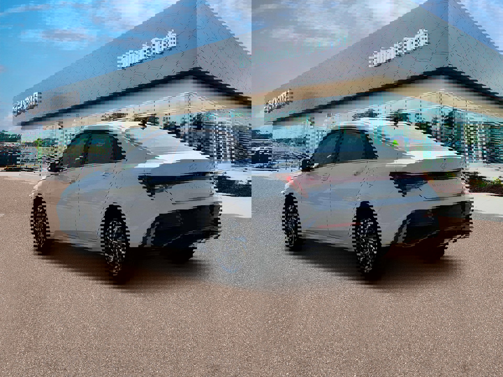 New 2025 Hyundai Elantra Limited image 5