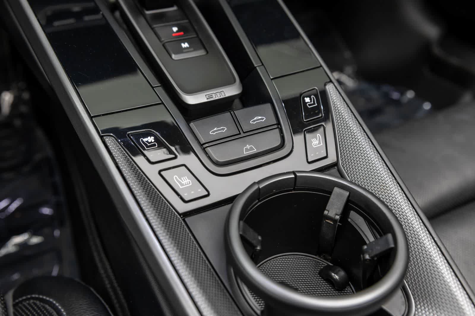 Used 2020 Porsche 911 Carrera RWD image 40