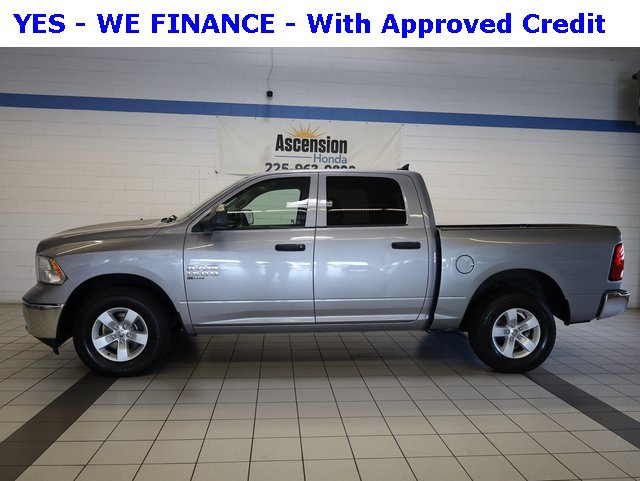 Used 2023 RAM 1500 Classic SLT w/ Trailer & Traction Group image 3