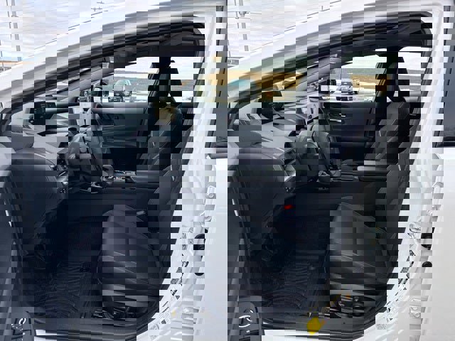 Used 2025 Toyota Prius XLE image 18