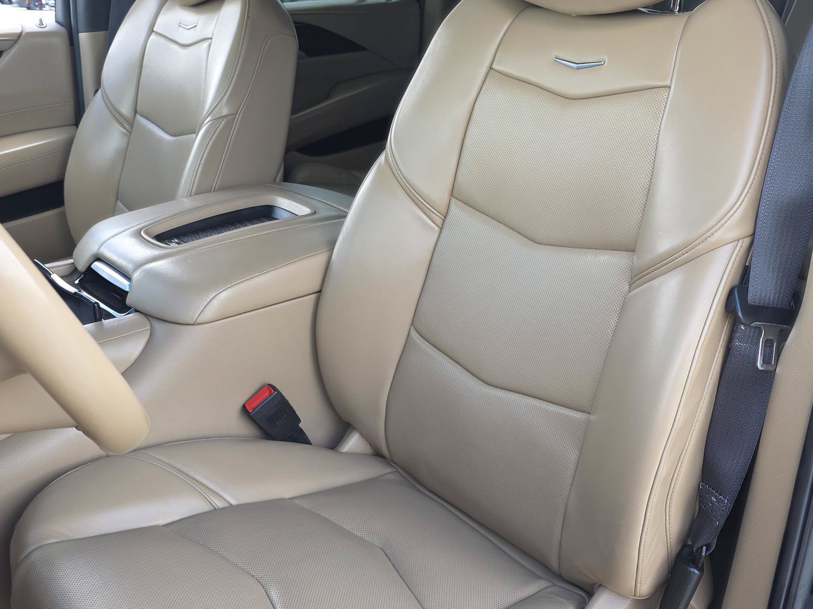 Used 2020 Cadillac Escalade ESV Platinum AWD/4WD image 20