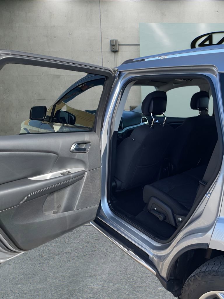Used 2017 Dodge Journey Crossroad AWD/4WD image 13