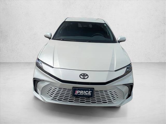 Used 2025 Toyota Camry XSE FWD video 2