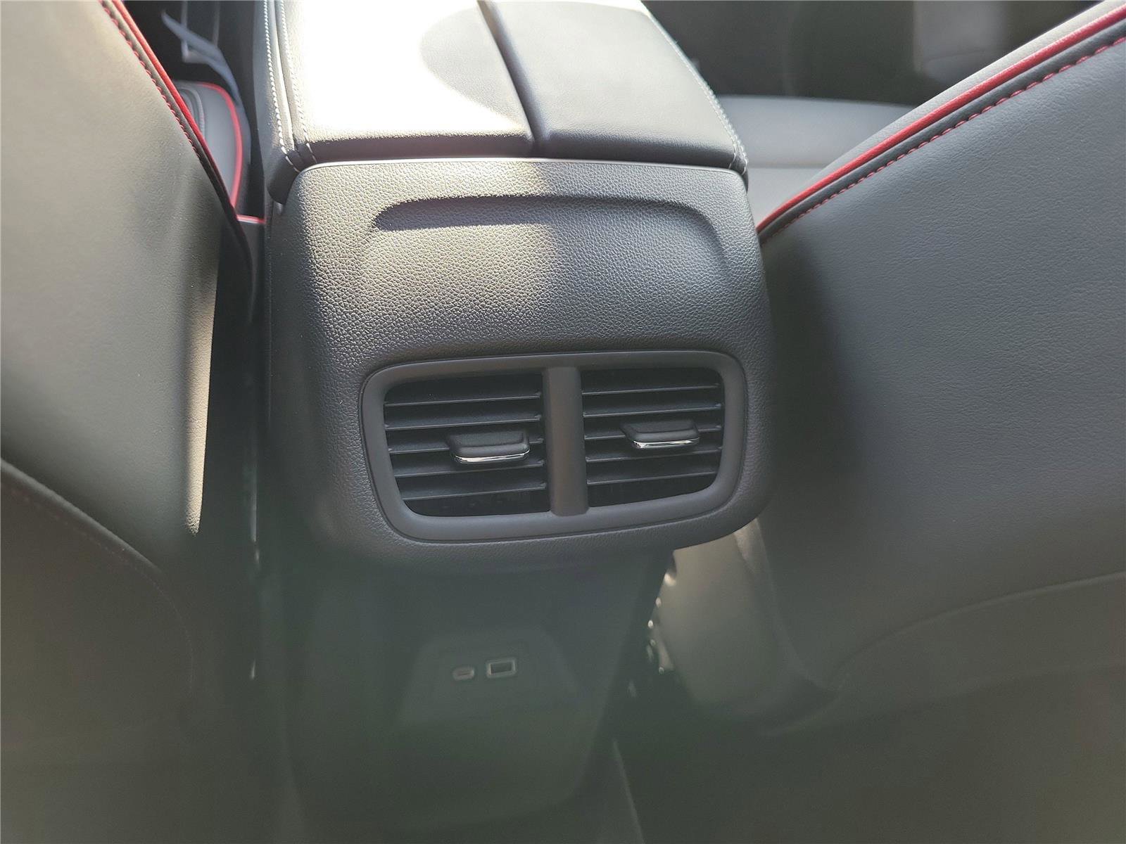 Used 2023 Buick Envision Essence w/ Sport Touring Package FWD image 13