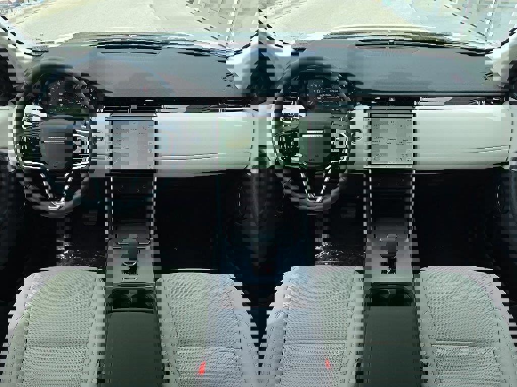 New 2025 Land Rover Discovery Sport S image 9