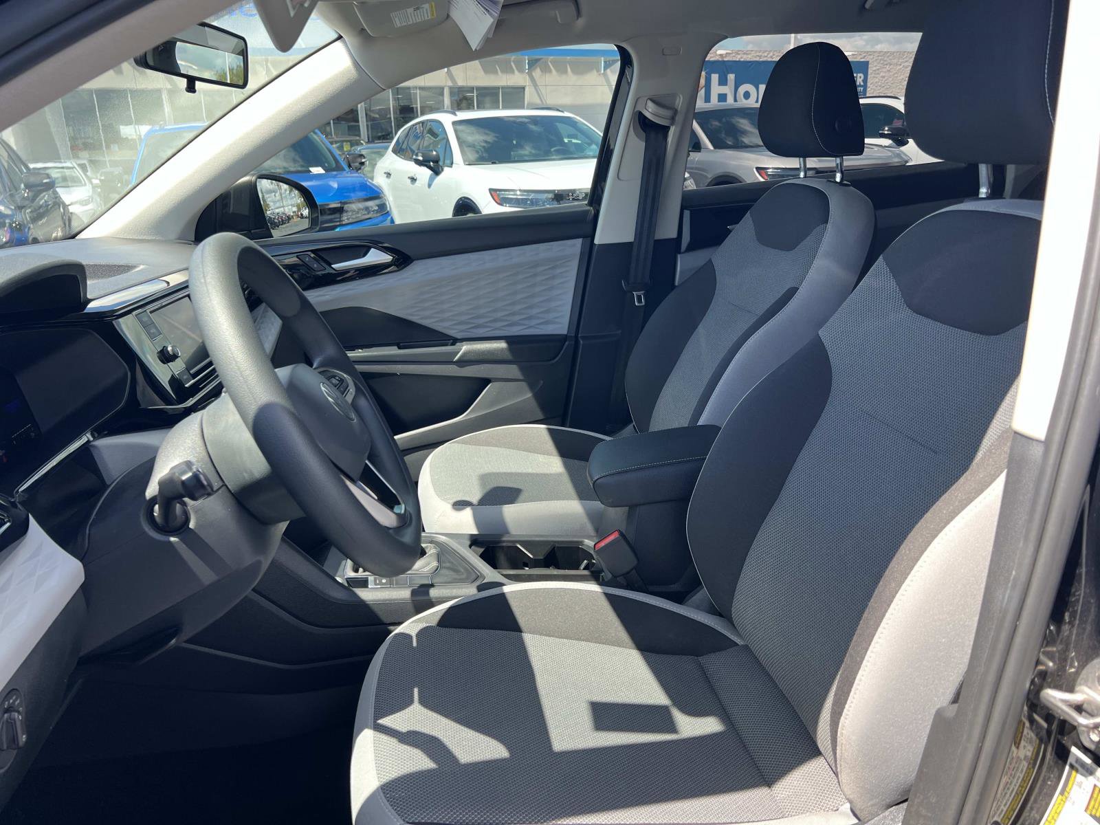 Used 2022 Volkswagen Taos S image 18