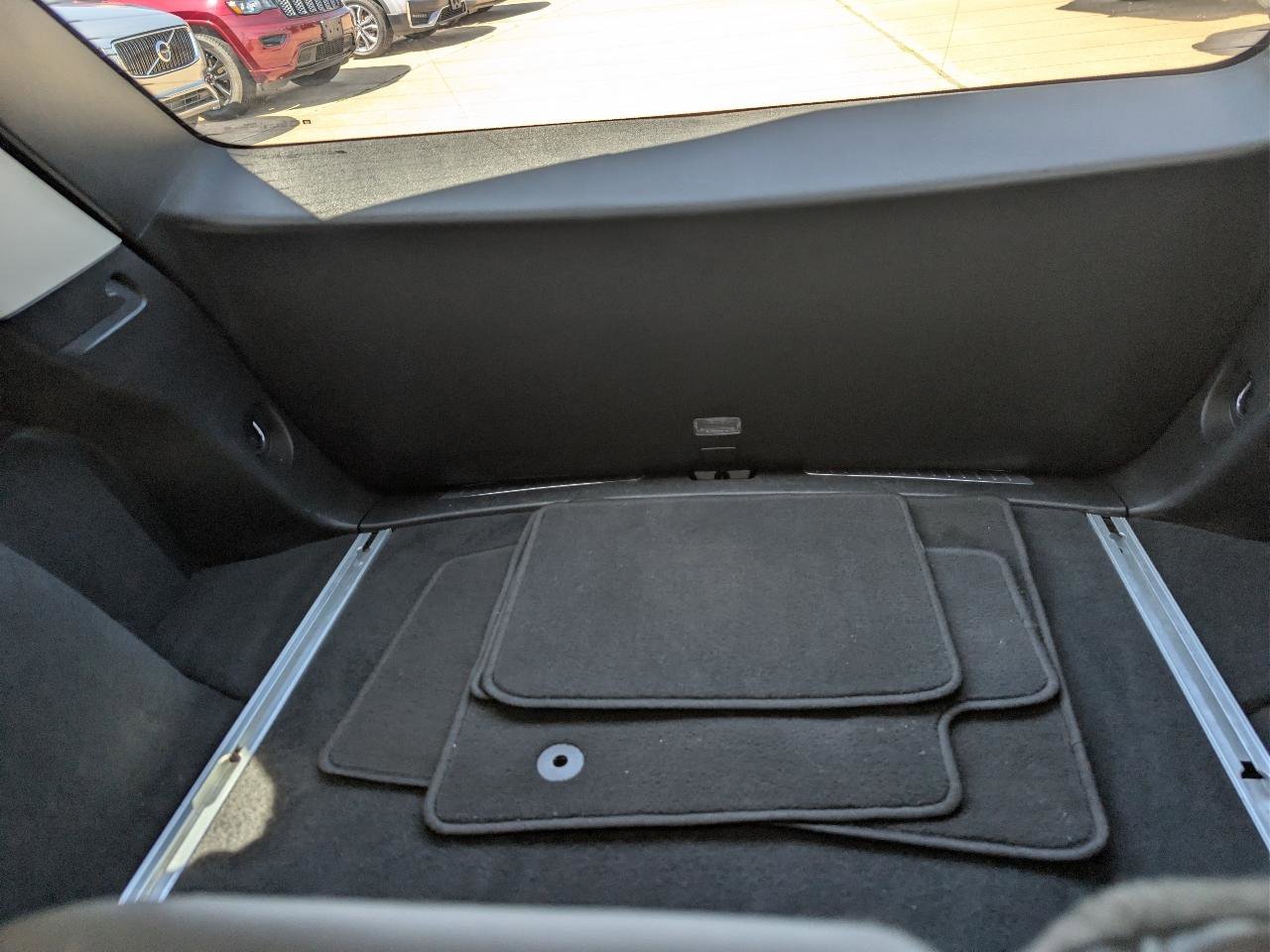 Used 2017 Cadillac XT5 Premium Luxury w/ Advanced Security Package image 12