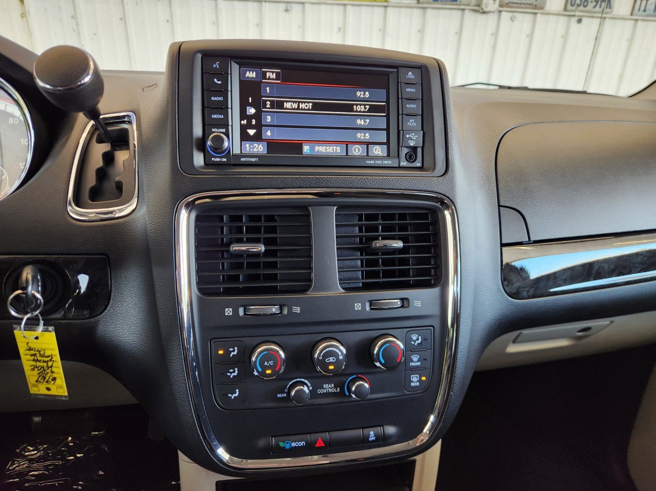 Used 2016 Dodge Grand Caravan SE w/ Quick Order Package 29E SE FWD image 12