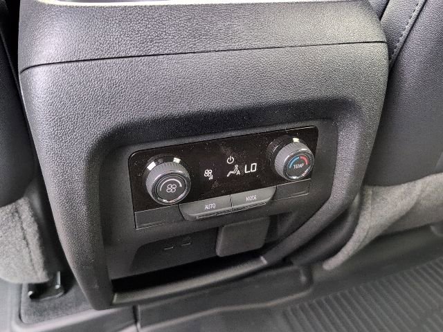 New 2026 Chevrolet Traverse LT w/ Midnight/Sport Edition image 6