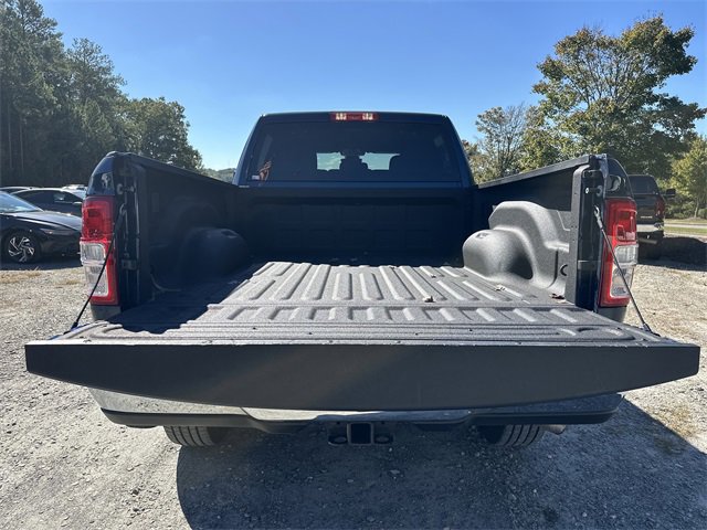 Used 2024 RAM 2500 Big Horn w/ Bed Utility Group image 18