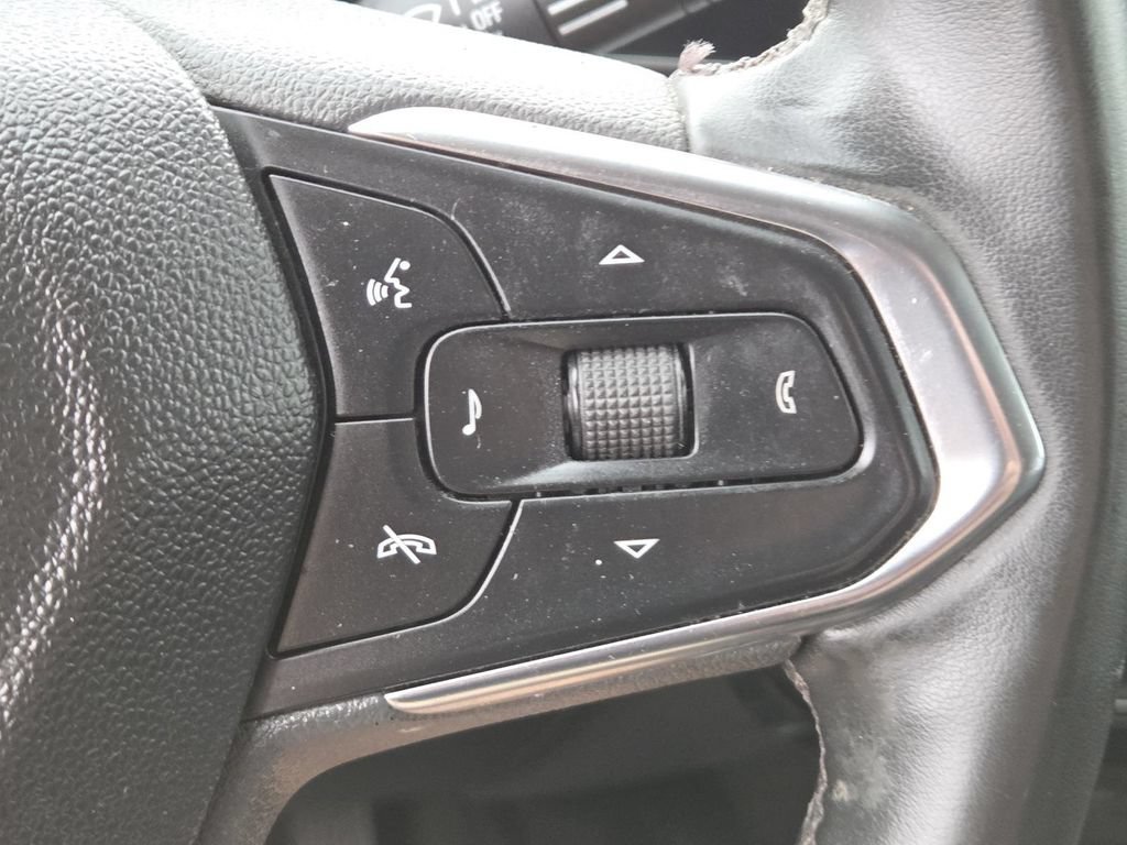 Used 2025 Chevrolet Trax LT w/ Driver Confidence Package FWD image 28