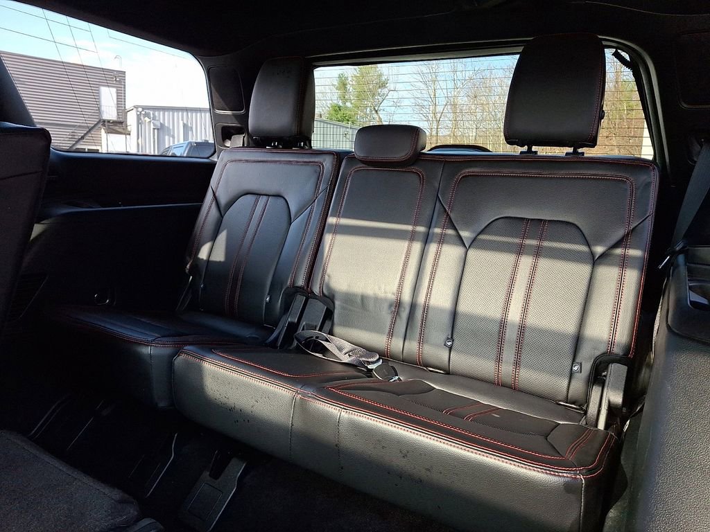 Used 2019 Ford Expedition Limited w/ Equipment Group 303A image 12