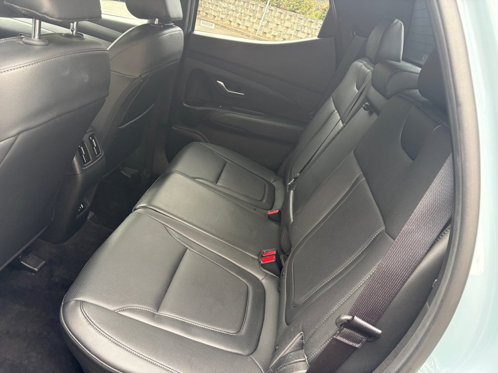 Used 2025 Hyundai Santa Cruz SEL AWD/4WD image 20