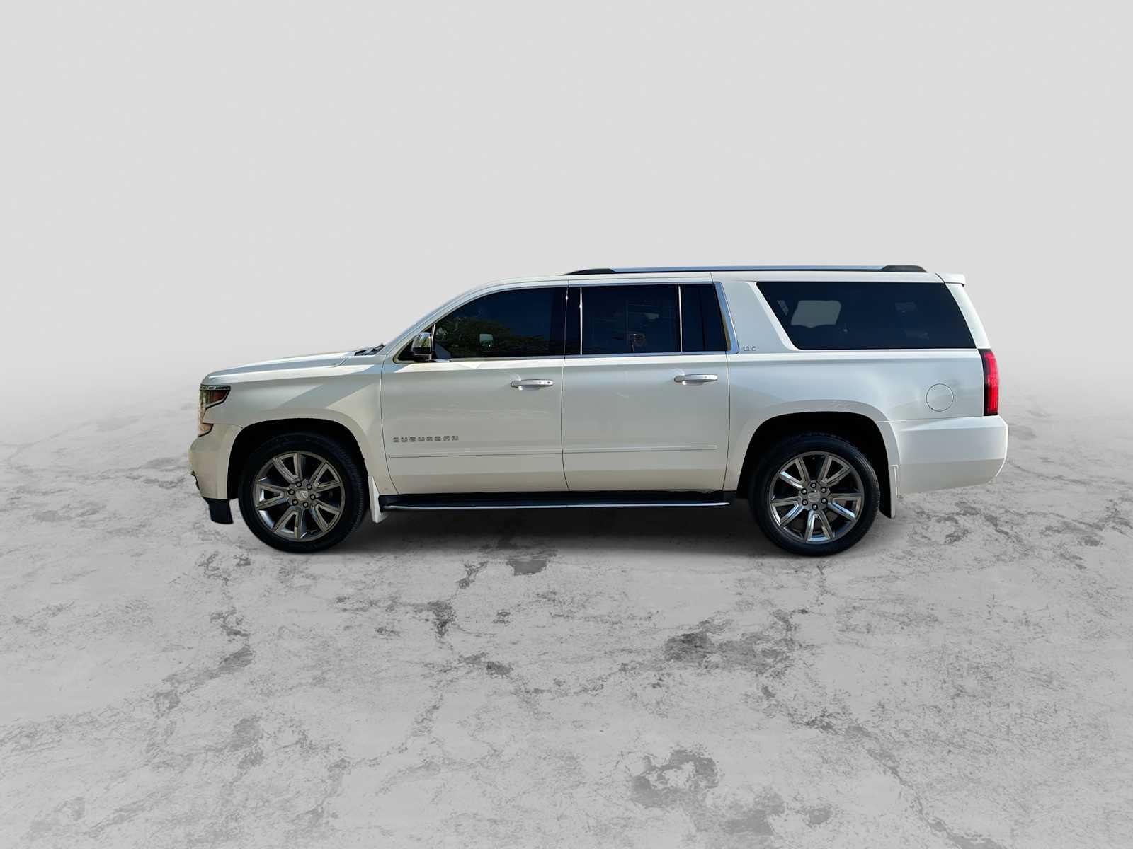 Used 2015 Chevrolet Suburban LTZ AWD/4WD image 5