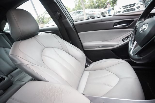 Used 2020 Toyota Avalon XLE w/ Moonroof Package FWD image 45