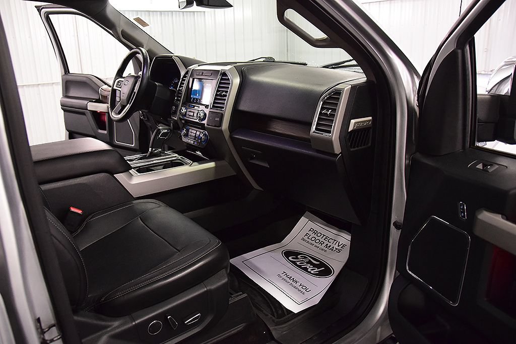 Used 2016 Ford F150 Lariat w/ Equipment Group 502A Luxury AWD/4WD image 32