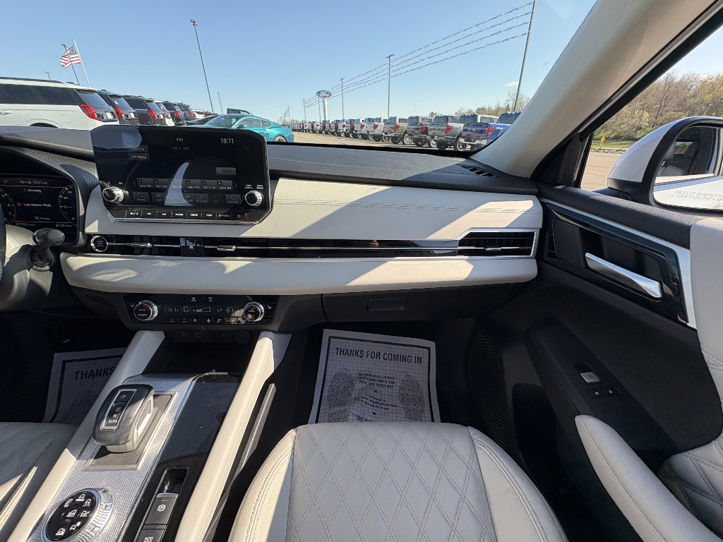 Used 2023 Mitsubishi Outlander SEL image 24