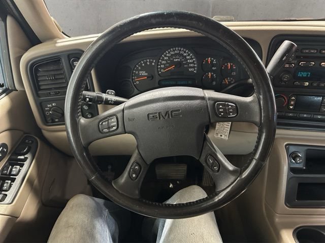 Used 2005 GMC Yukon SLT w/ SLT Preferred Equipment Group AWD/4WD image 22