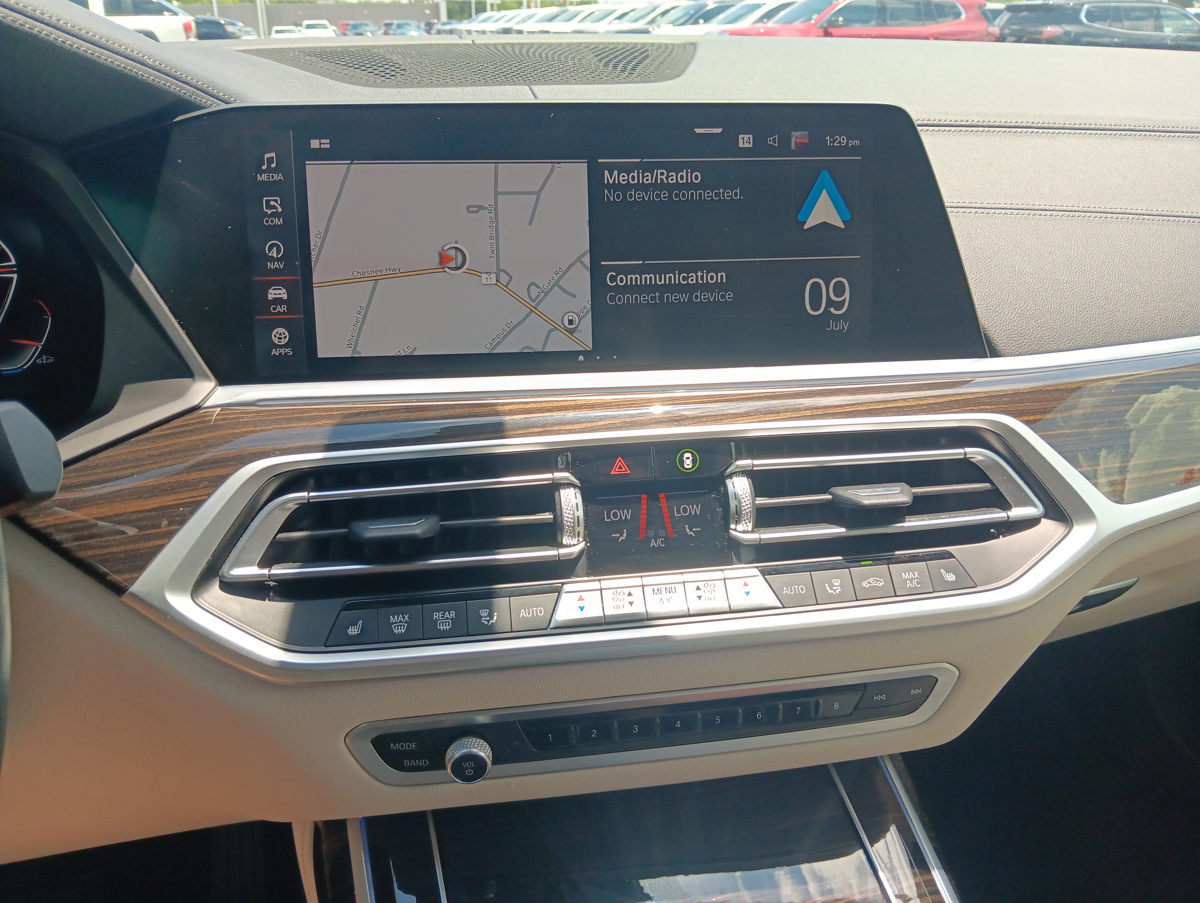 Used 2021 BMW X7 xDrive40i w/ Premium Package AWD/4WD image 13