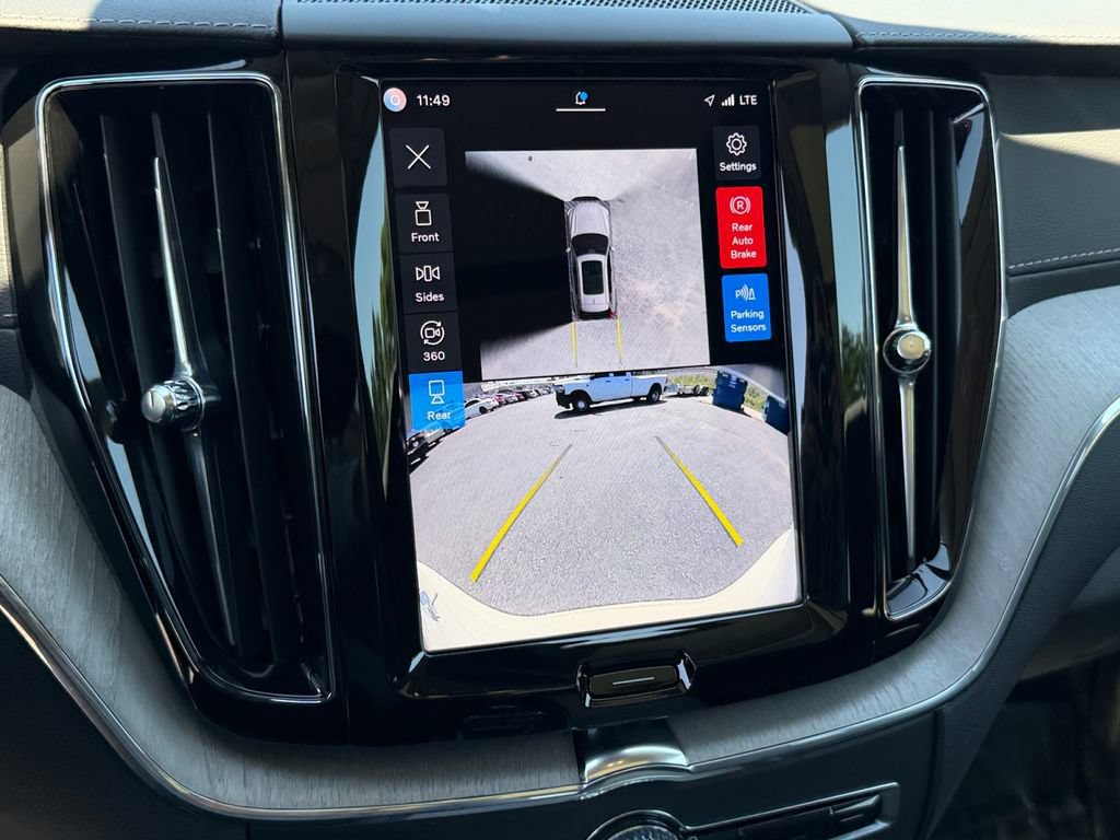 Certified 2025 Volvo XC60 T8 Ultra w/ Climate Package AWD/4WD image 22