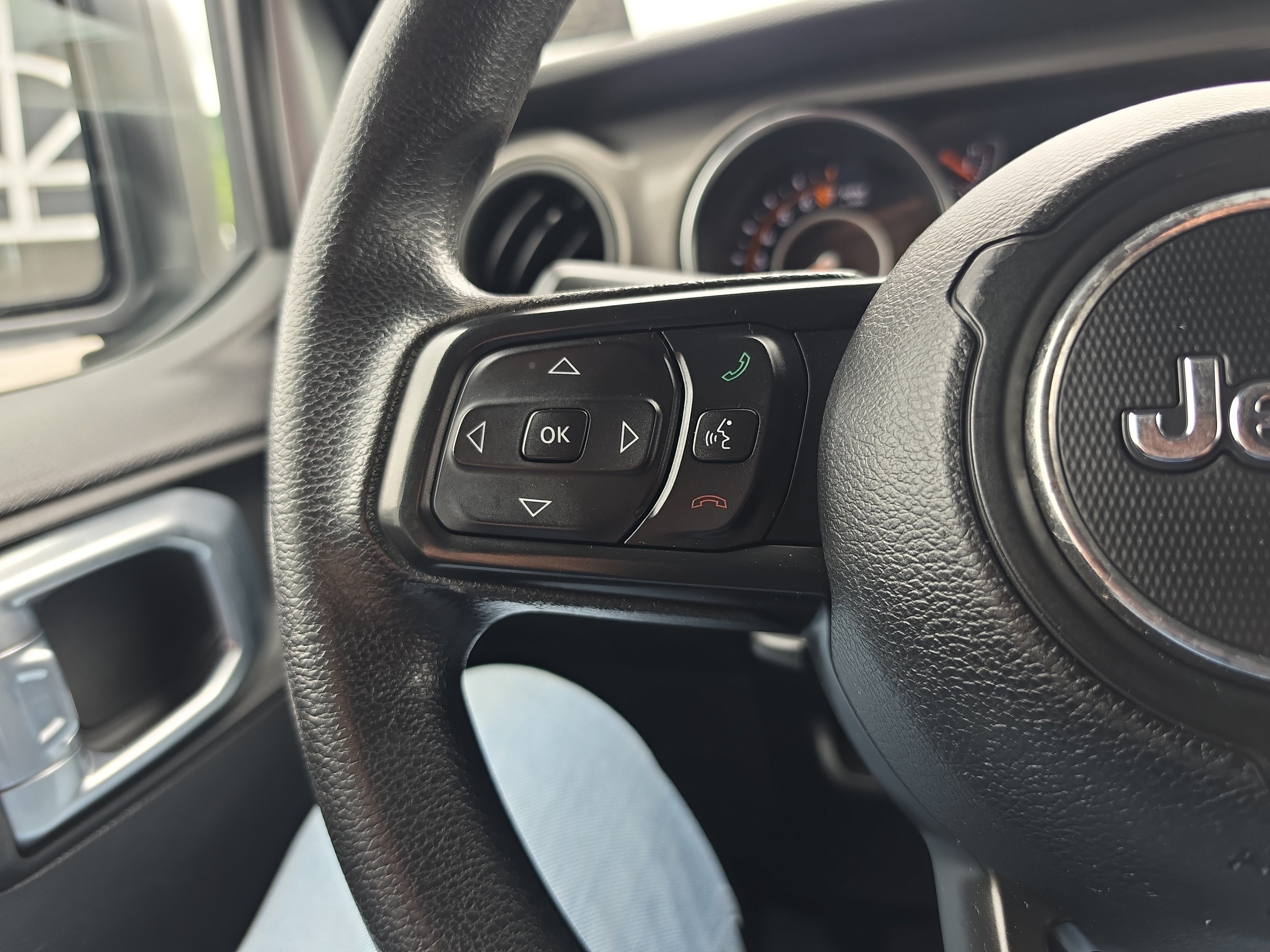Used 2022 Jeep Gladiator Sport AWD/4WD image 20