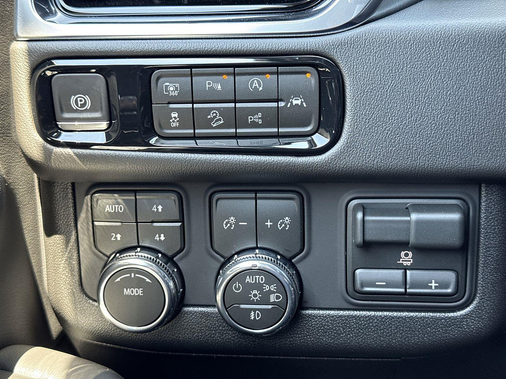 New 2026 GMC Yukon XL Elevation w/ Elevation Premium Package AWD/4WD image 16