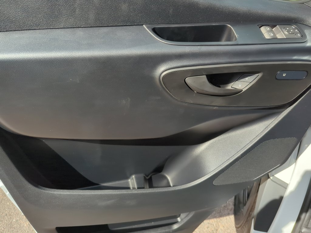 Used 2025 Mercedes-Benz Sprinter 2500 image 16