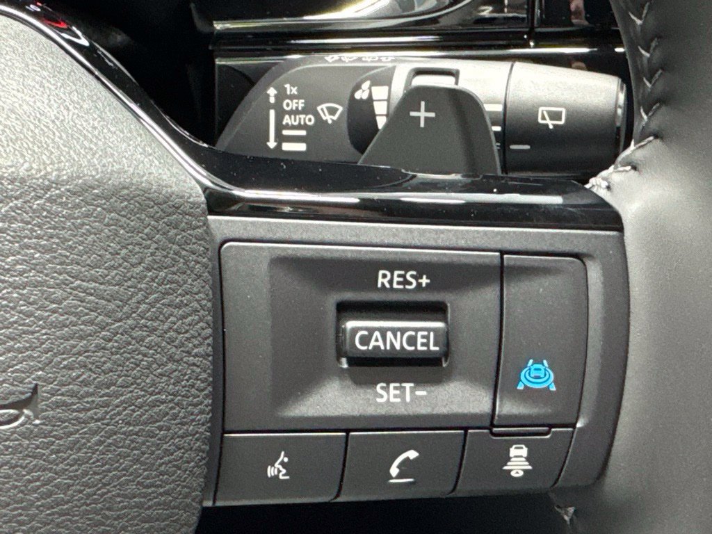 New 2026 Nissan Pathfinder Platinum AWD/4WD image 14
