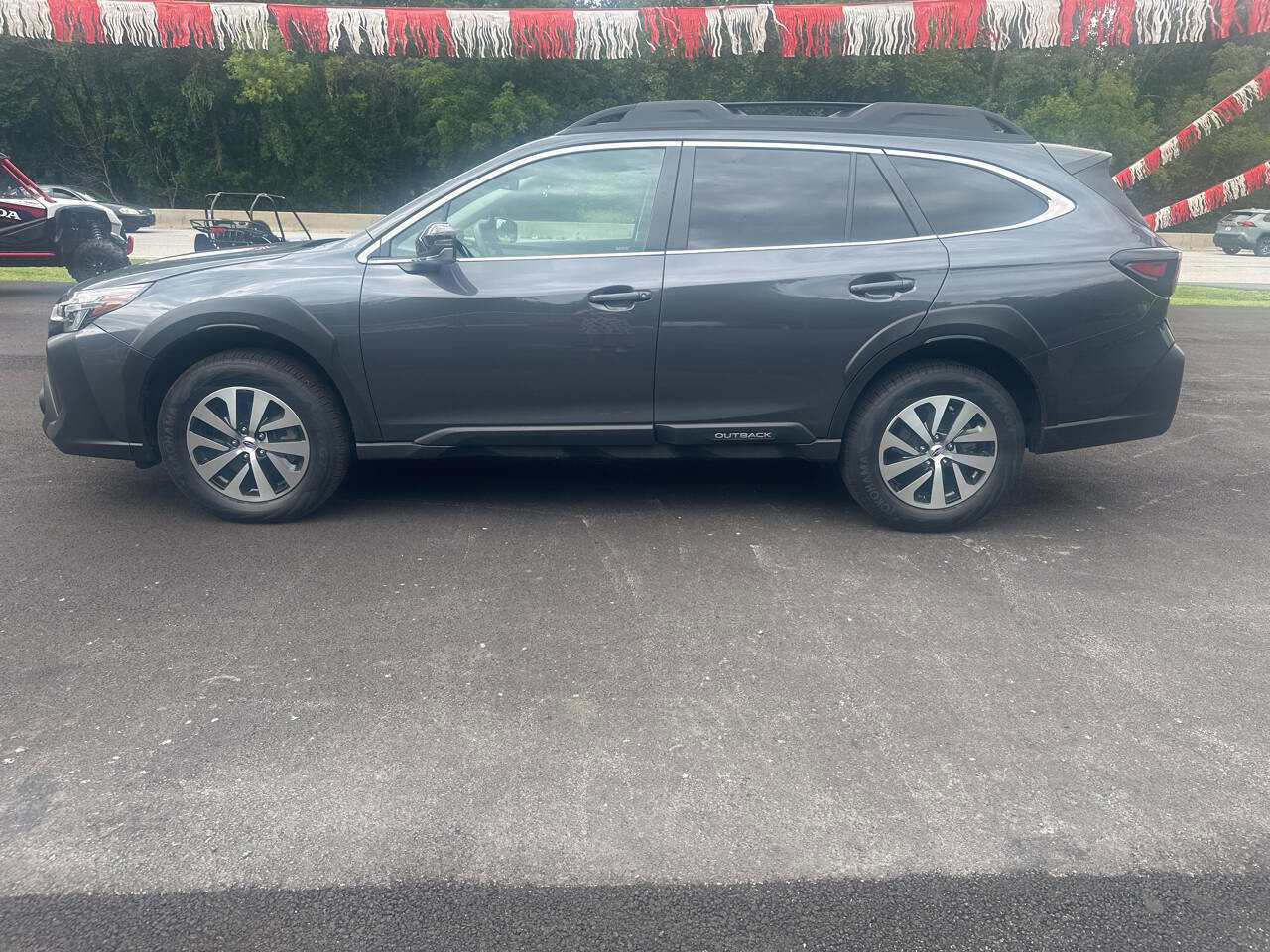 Used 2023 Subaru Outback Premium image 6