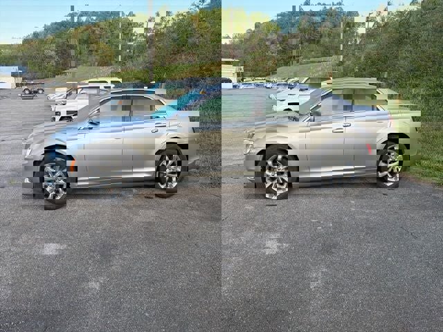 Used 2018 Chrysler 300 Touring L AWD/4WD image 4